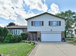 836 N Lombard Rd, Addison, IL 60101