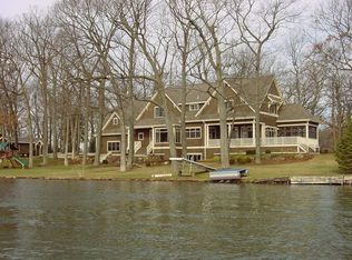 W5342 Island Way, Elkhorn, WI 53121