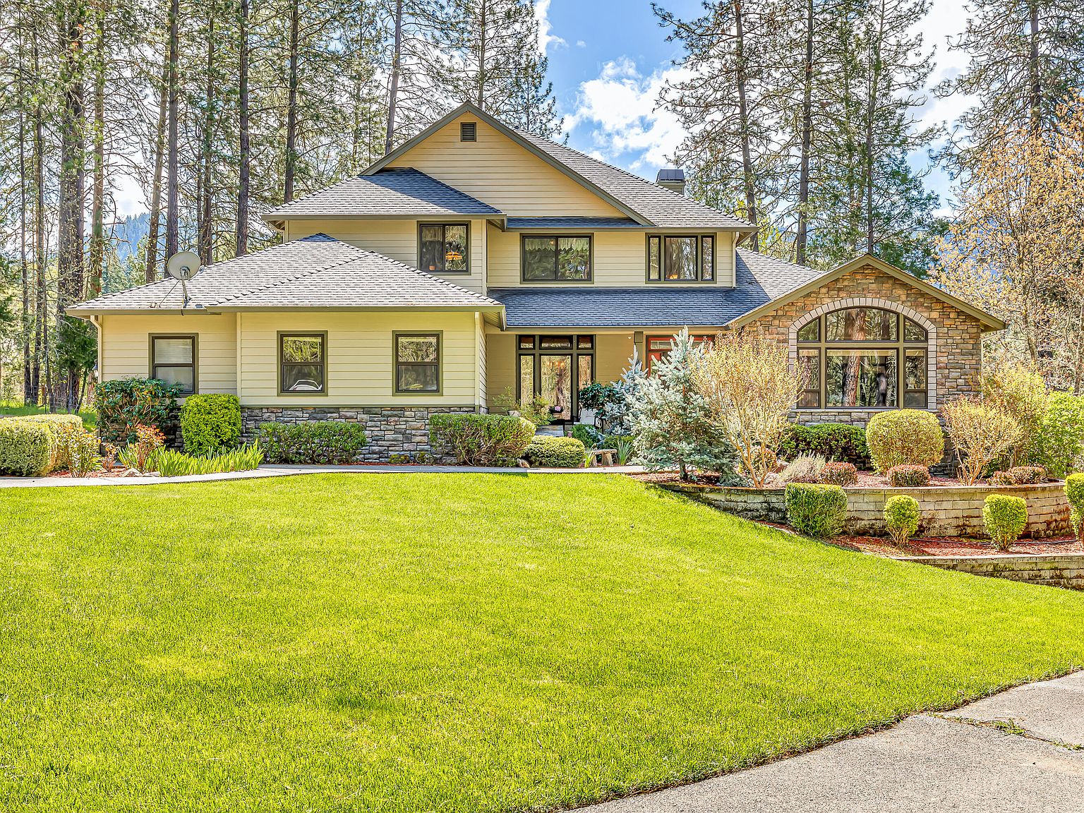 1068 Placer Rd, Wolf Creek, OR 97497 MLS 220163733 Zillow