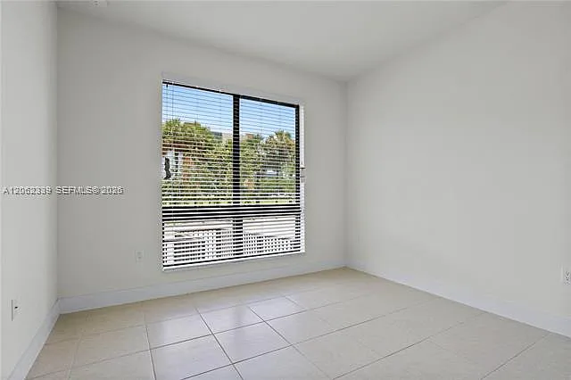 8001 NW 41st St #F06 — Photo 15
