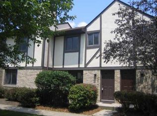 2351 McCauley Ct, Columbus, OH 43220