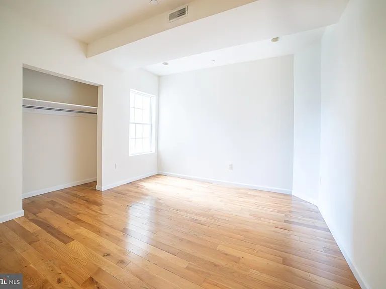 1830 N 16th St #2 — Photo 7