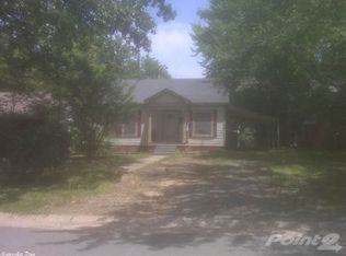 2012 Hairston St, Conway, AR 72034