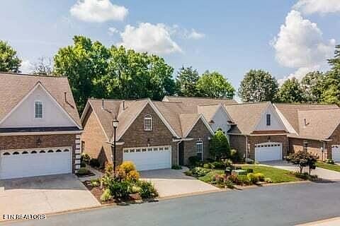 3rd image of 5304 Tazewell Pointe Way