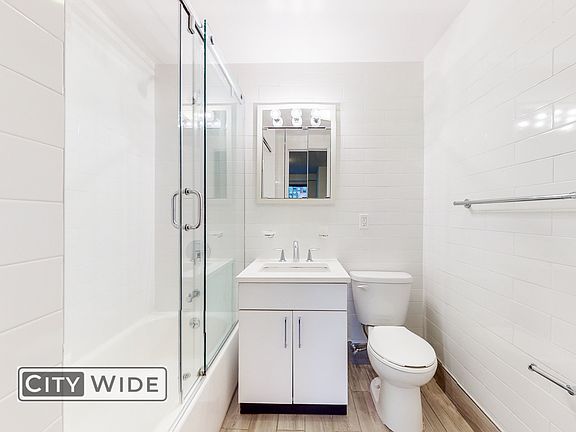 5th image of 240 E 82nd St APT 8D