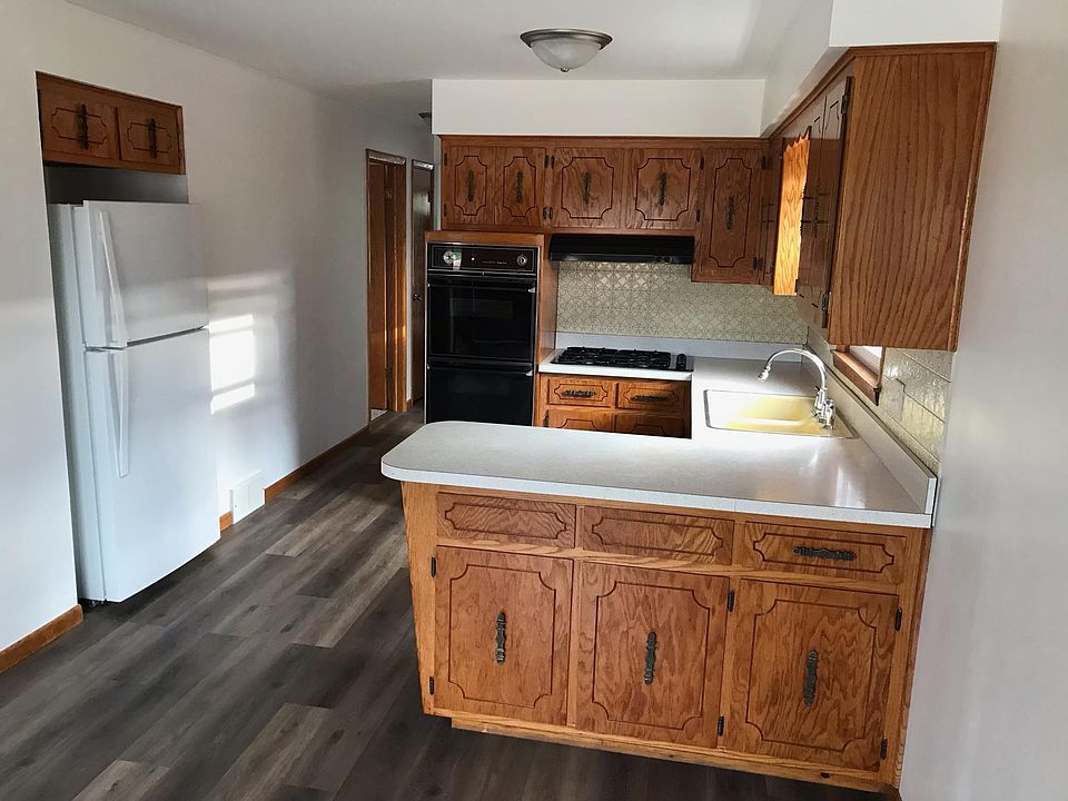 This is a photo of the kitchen on the first floor. The 2nd floor kitchen is almost identical.