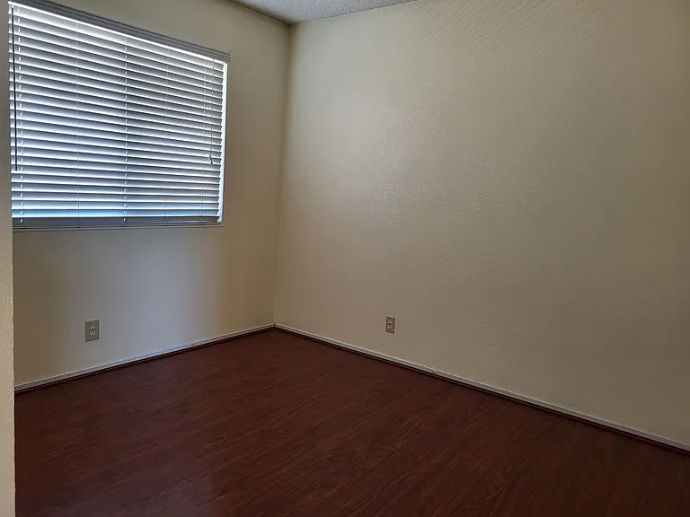 125 Serpentine Dr — Photo 21