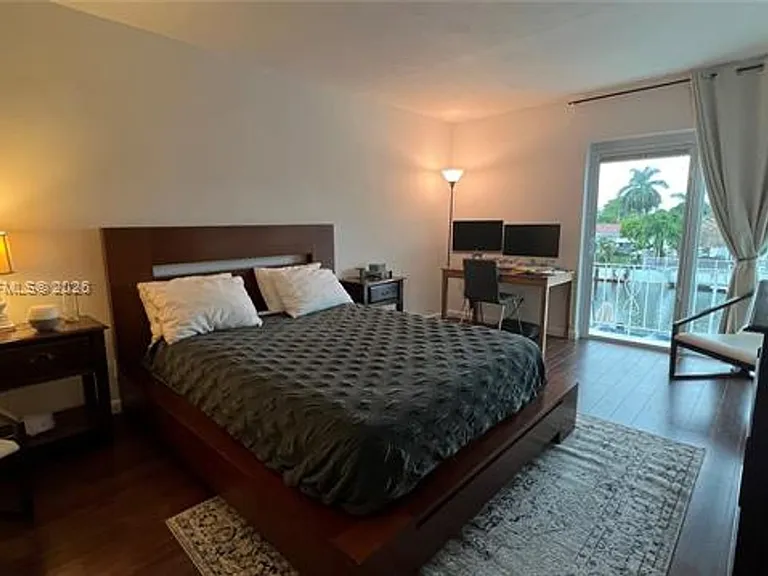2061 NE 123rd St #Townhouse 2061 — Photo 3