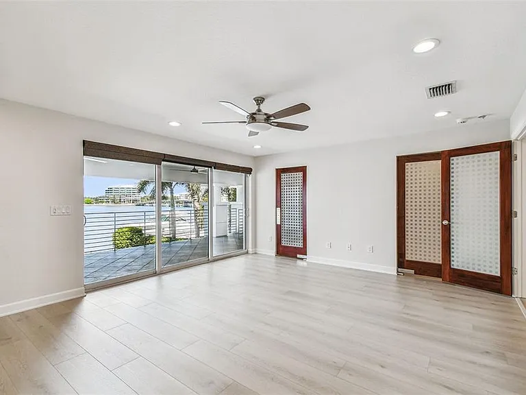 24 Adalia Ave — Photo 44