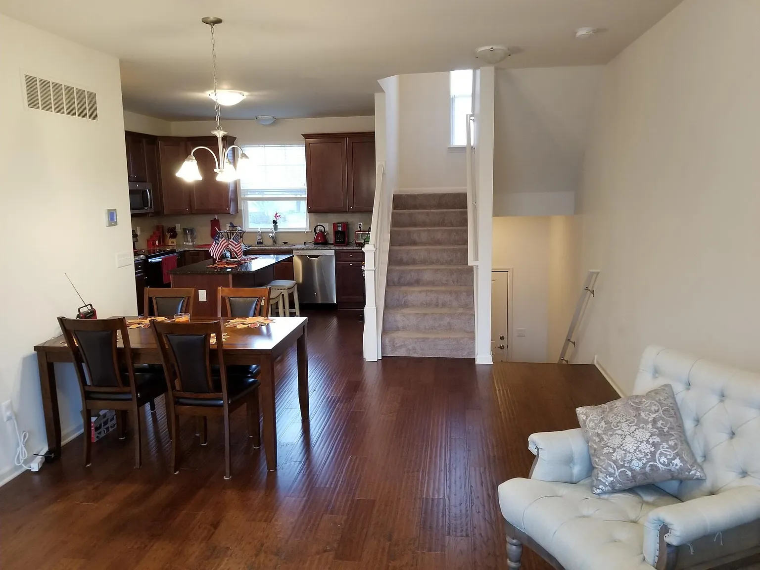4612 Bradley Dr — Photo 4
