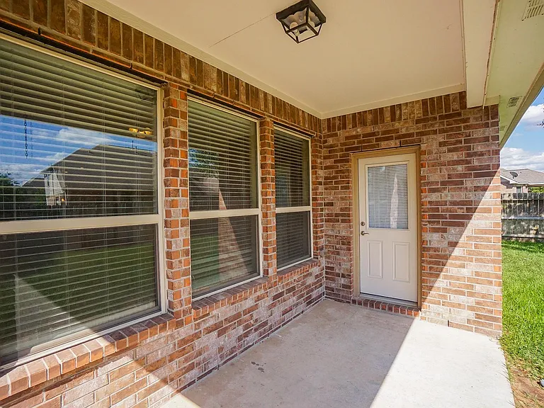 28515 Pleasant Forest Dr — Photo 29