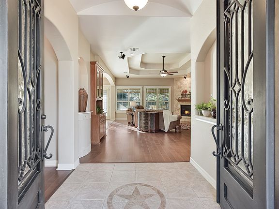 4th image of 27603 Fels Mauer Blvd