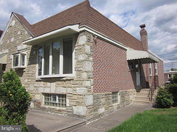 3rd image of 8821 Winchester Ave