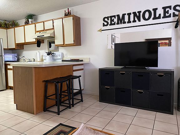 Breakfast bar and TV
