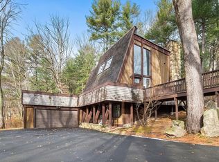 244 Moulton Dr, Lynnfield, MA 01940