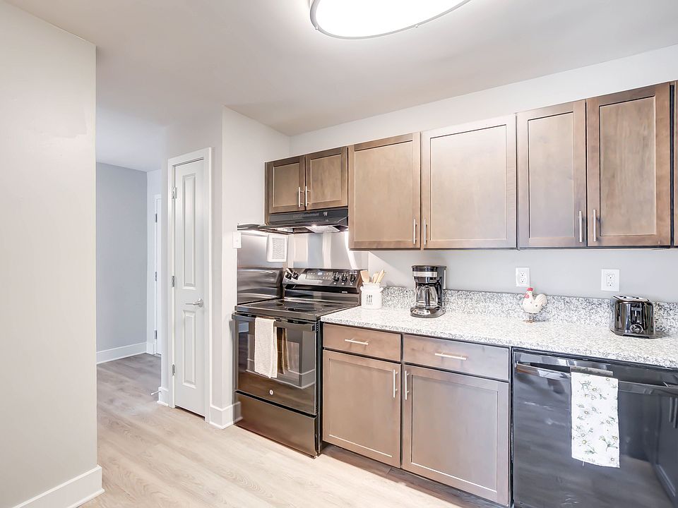 Large Renovated Kitchens With Expansive Work Space