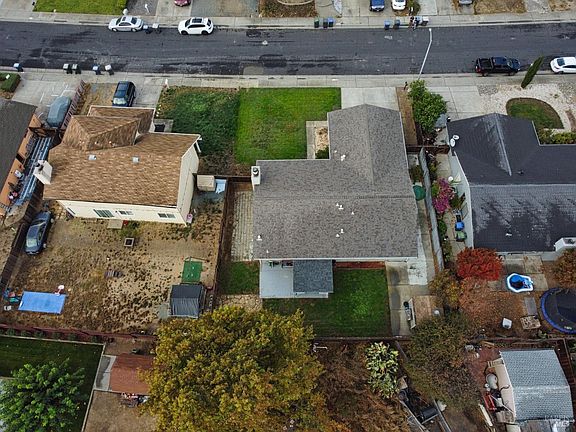 2nd image of 601 skylark Drive
