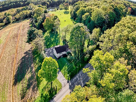 2nd image of 350 Bonniebrook Rd