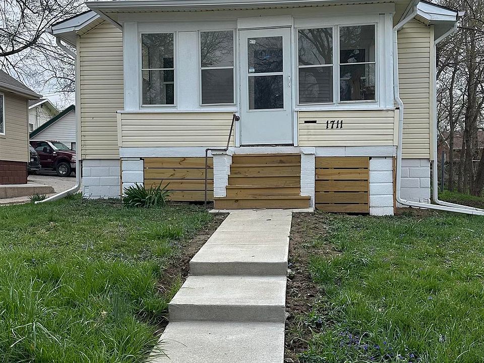2nd image of 1711 N 32nd St
