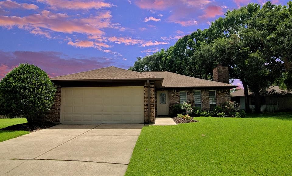 1st image of 914 Postwood Ln