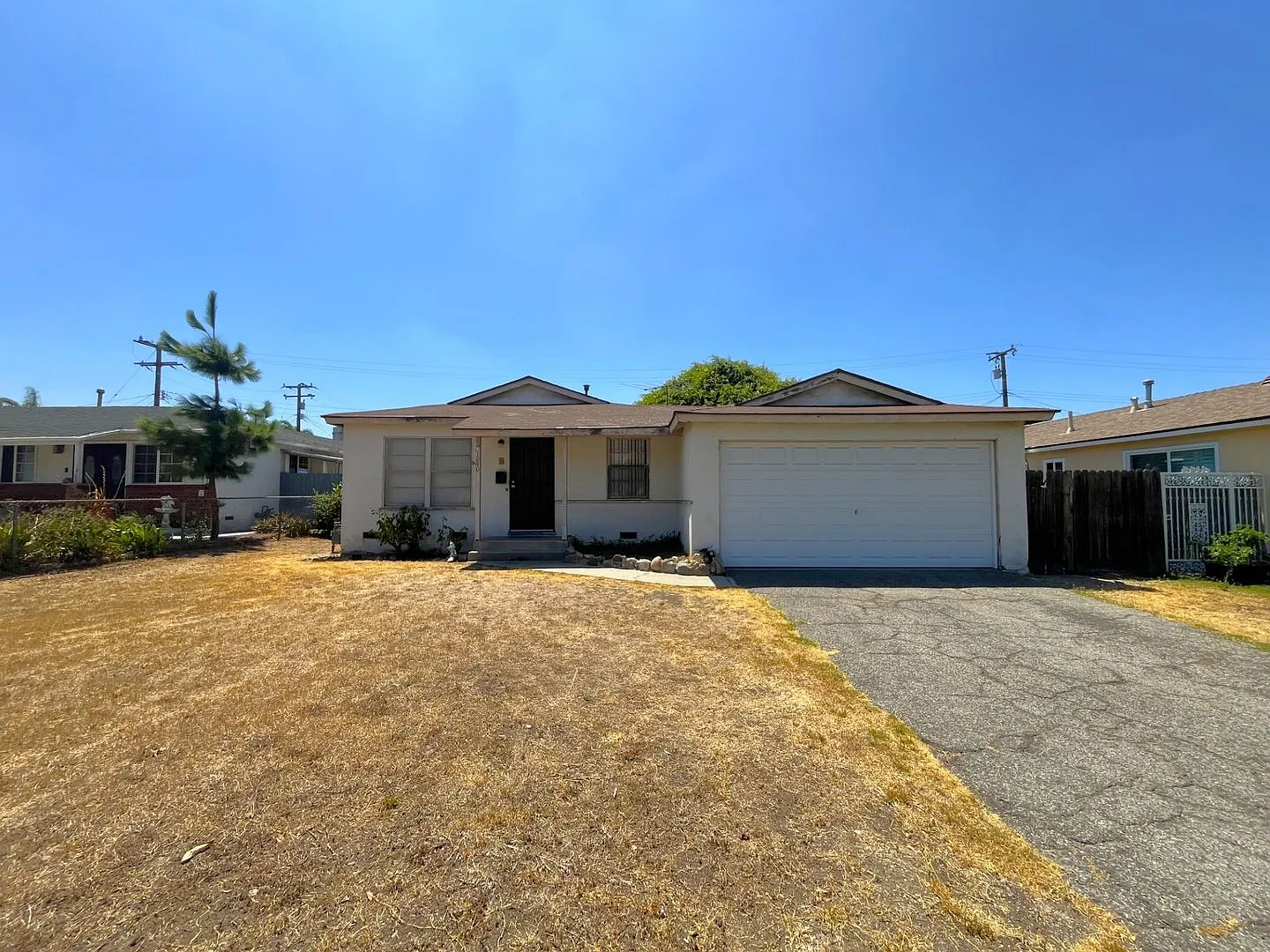 4 Bed, 2 Bath in Glendora! — Photo 1