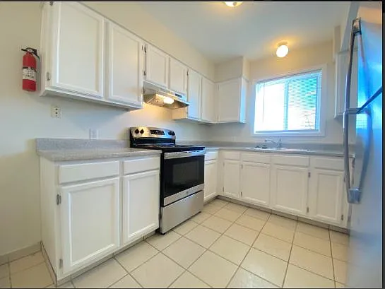 3455 S Canosa Ct — Photo 4