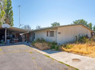 449 Offutt Dr, Moses Lake, WA 98837