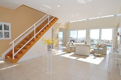 3rd image of 819 Dune Road