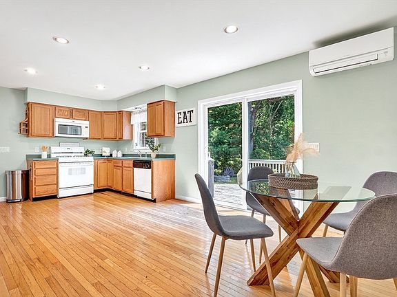 2nd image of 88 Waterfield Rd
