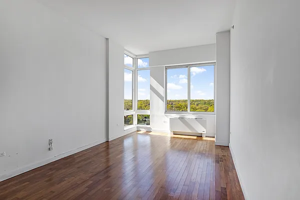 Rented by Compass | media 18