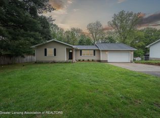 6470 Green Rd, Haslett, MI 48840