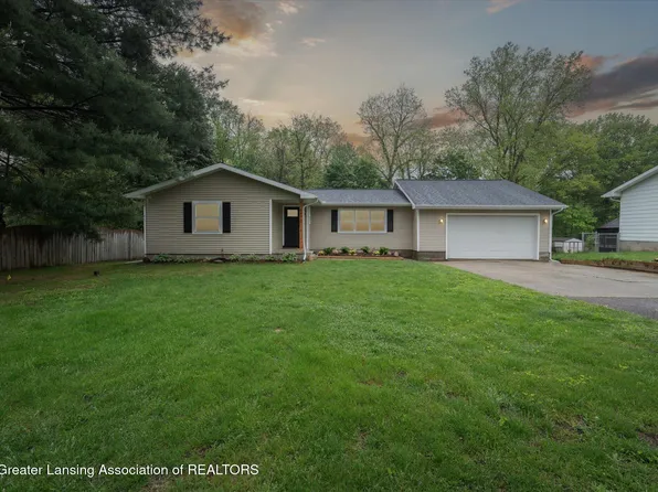 6470 Green Rd, Haslett, MI 48840