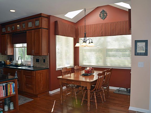 5th image of 5660 Fawnbrook Ln