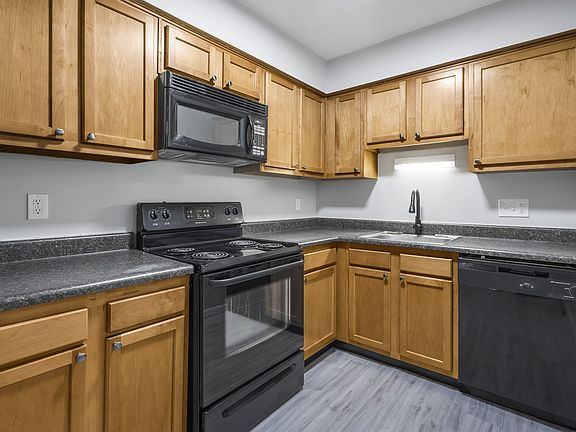 4th image of 5125 Cedar Dr #5143C