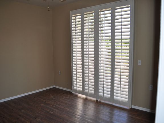 Master with sliding door