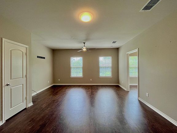 4th image of 9099 Bellwood Lake Dr #8