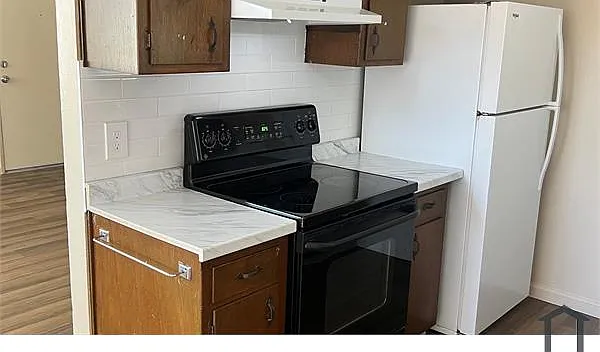 2 bed, 950 sqft, $2,275 — Photo 3