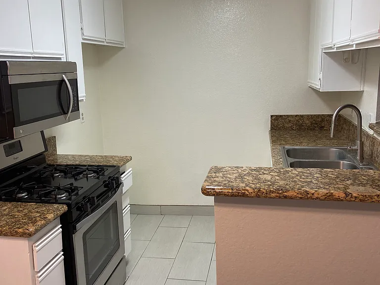 600 N Whitnall Hwy — Photo 16