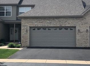 1655 Overlook Dr, Dixon, IL 61021