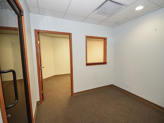 5th image of 10130 100th Ave