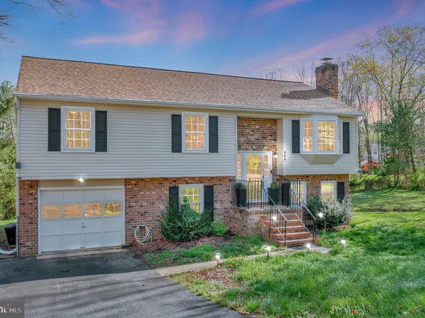 309 Huckstep Ave, Stafford, VA 22556