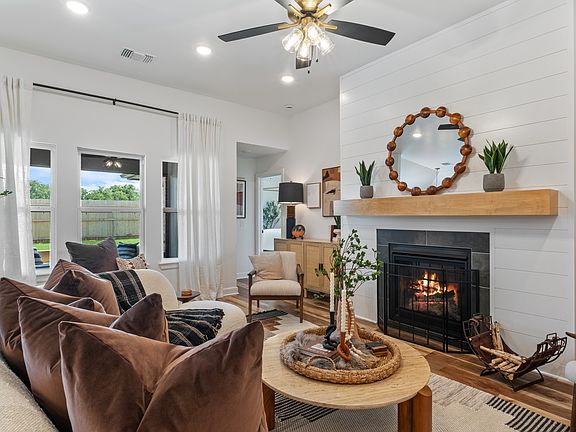 Inwood-Canvas Collection