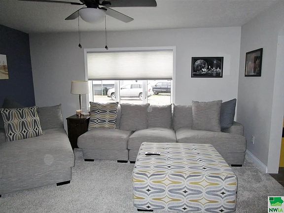 5th image of 117 Saint James St