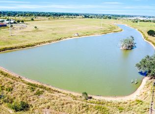 35784 Brumlow Rd, Hempstead, TX 77445