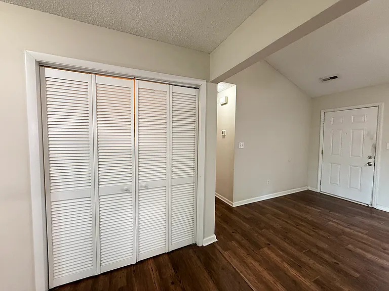 4822 Hollenden Dr #C — Photo 4