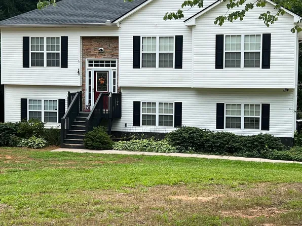 105 Rachels Pl, Carrollton, GA 30117