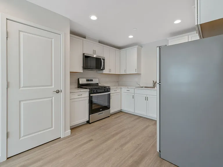 1363 W Grangeville Blvd — Photo 61
