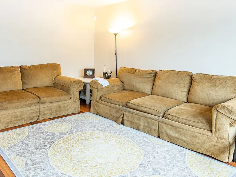 601 Lord Byron Ct — Photo 14