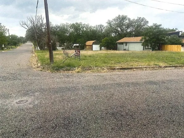 1009 HICKORY Street, Llano, TX 78643