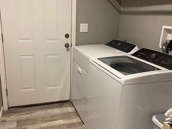 5th image of 285 Sorrel Ct